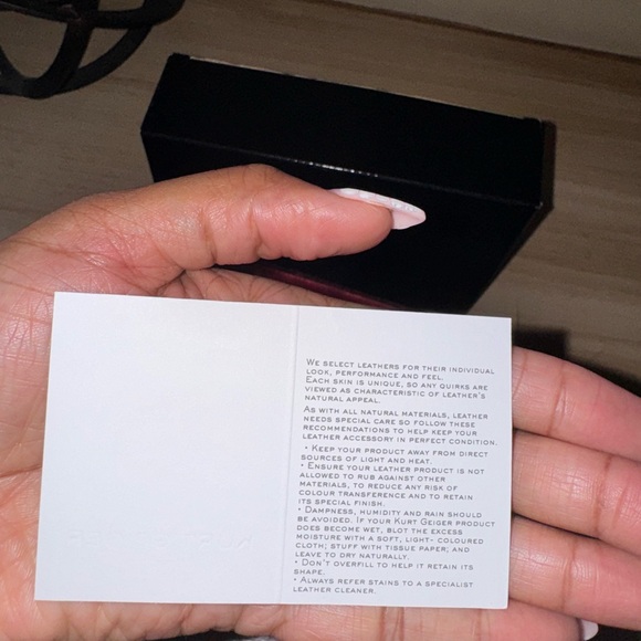 Kurt Geiger Lipstick Clutch with Chain NEW - Picture 11 of 12